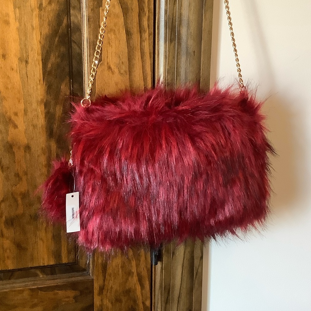 Elegant Burgundy Faux Fur Crossbody Bag - Picture 3 of 10